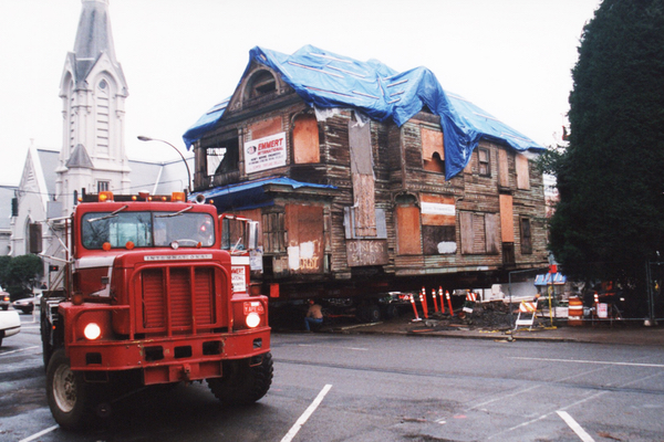 Simon Benson house on the truck