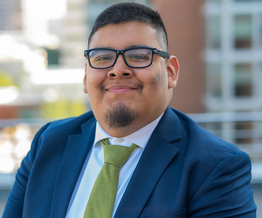 Henry Castillo headshot