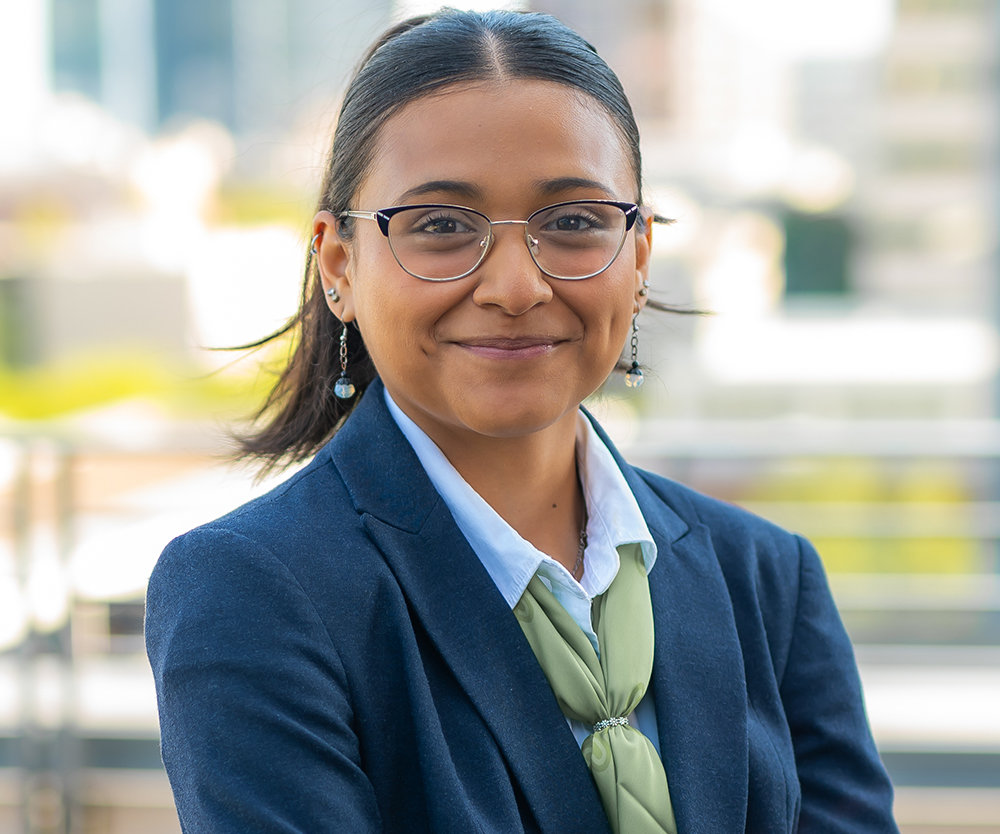 Yuri Bogarin headshot